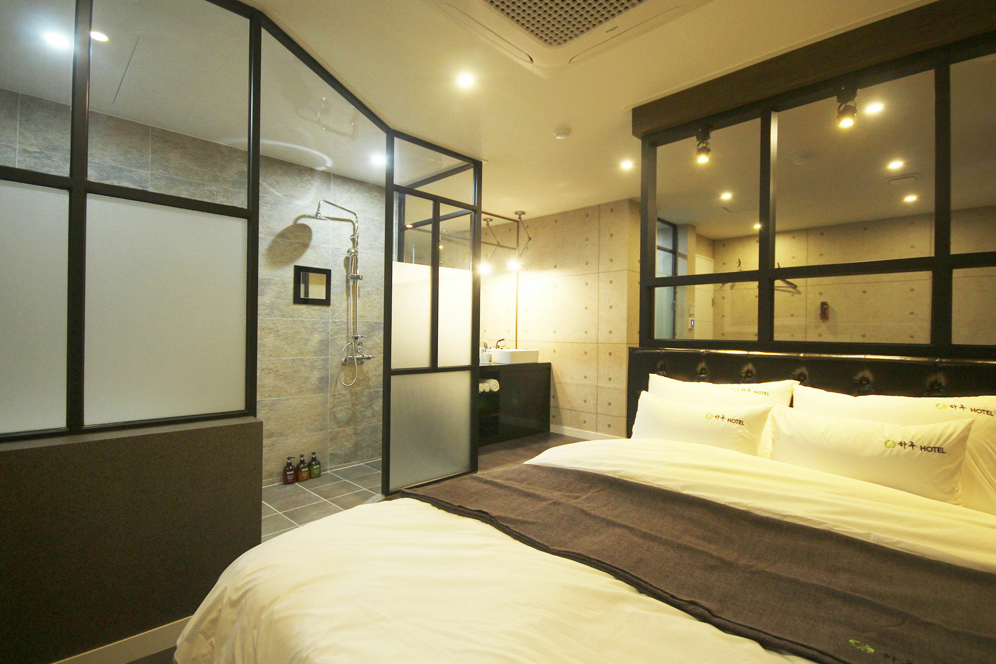 Haru Hotel Gimhae ภายนอก รูปภาพ